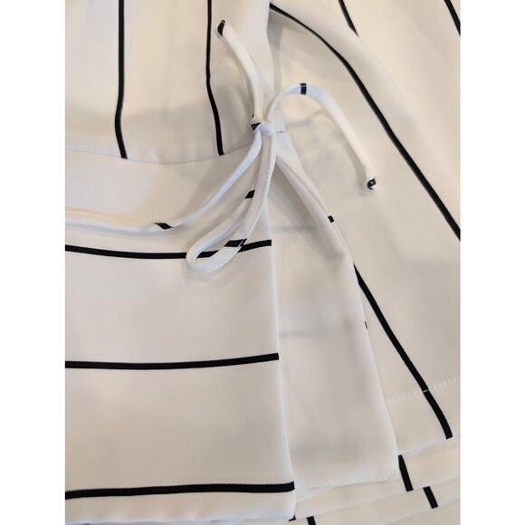 H&M Vertical Stripe Blouse US 0 | Women’s Small White Black Pattern - Picture 7 of 7